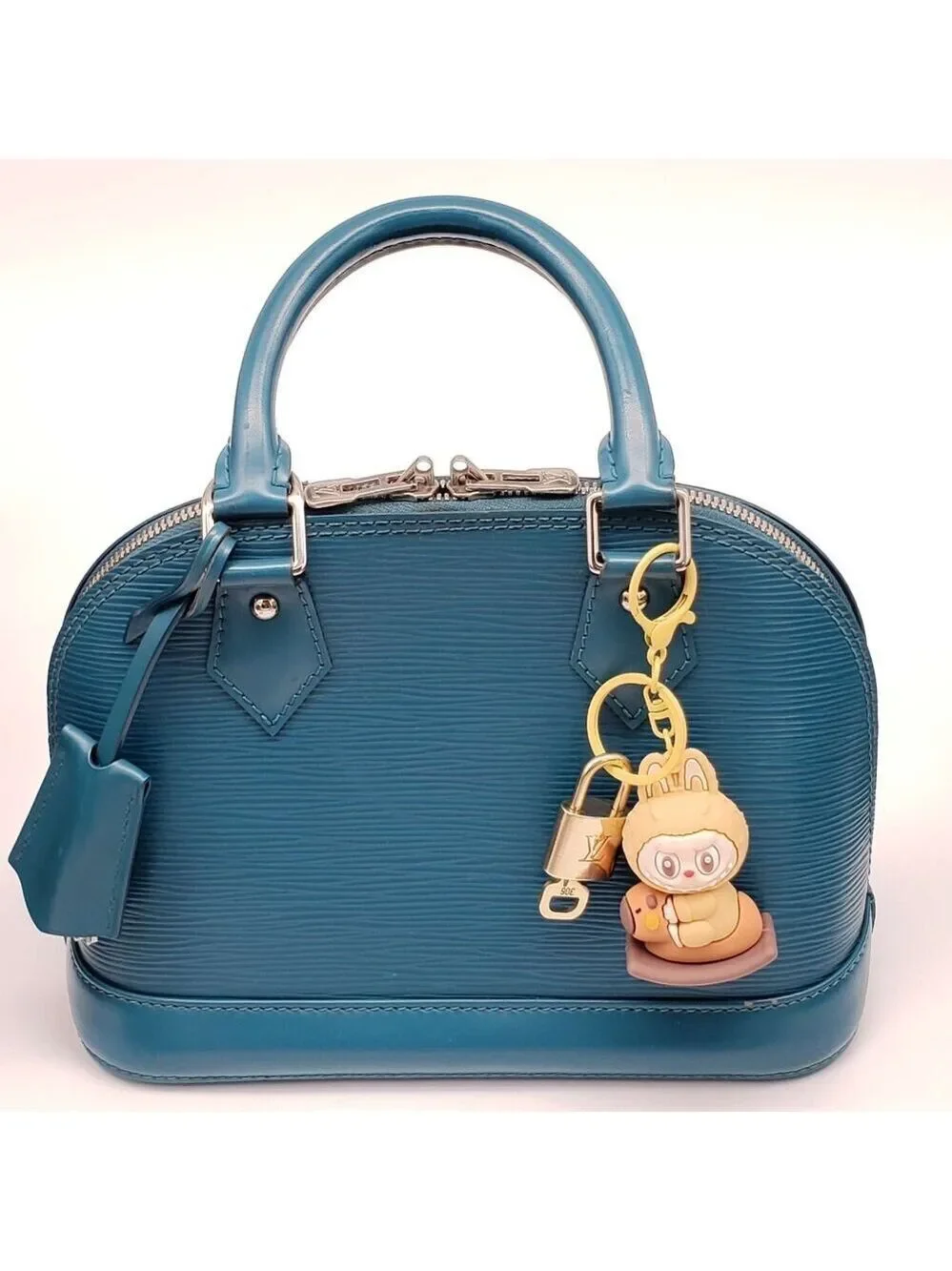 Louis Vuitton add touch
